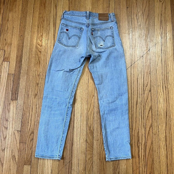 Levi's Premium Patch 25 Wedgie Straight Button Fly Denim Jeans Mom Meas 26x27 - Picture 4 of 11